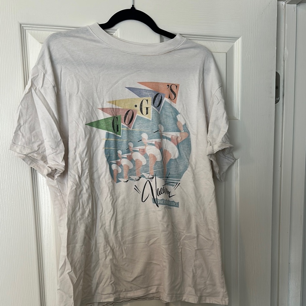 Abercombie Graphic T-Shirt with Pastel Design